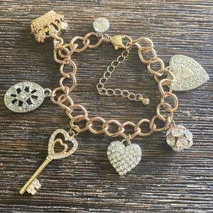 🌸 (2/$20) Key To Your Heart Charm Bracelet